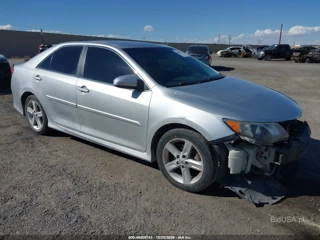 TOYOTA TOYOTA CAMRY SE