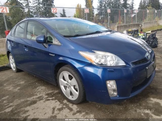 TOYOTA TOYOTA PRIUS V