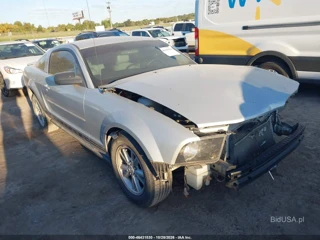FORD FORD MUSTANG V6 DELUXE/V6 PREMIUM