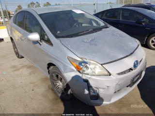 TOYOTA TOYOTA PRIUS IV