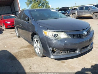 TOYOTA TOYOTA CAMRY SE