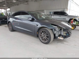 TESLA TESLA MODEL 3 REAR-WHEEL DRIVE