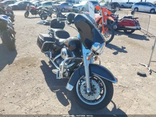 HARLEY-DAVIDSON HARLEY-DAVIDSON FLHT