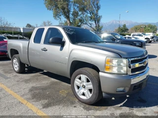CHEVROLET CHEVROLET SILVERADO 1500 LT1