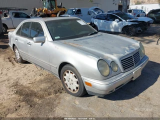 MERCEDES-BENZ MERCEDES-BENZ E 320