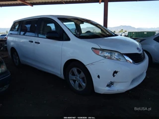 TOYOTA TOYOTA SIENNA L 7 PASSENGER