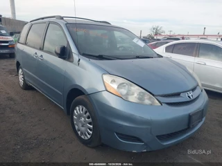 TOYOTA TOYOTA SIENNA CE