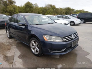 VOLKSWAGEN VOLKSWAGEN PASSAT 2.5L SE