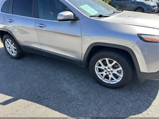 JEEP JEEP CHEROKEE LATITUDE 4X4