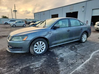 VOLKSWAGEN PASSAT S