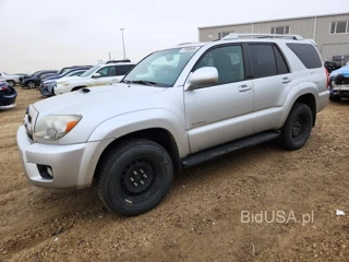 TOYOTA 4RUNNER SR5