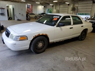FORD CROWN VICTORIA POLICE INTERCEPTOR