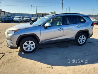 TOYOTA RAV4 XLE PREMIUM