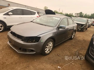 VOLKSWAGEN JETTA SE