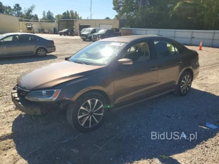 VOLKSWAGEN JETTA SE