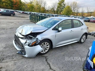 TOYOTA COROLLA HATCHBACK SE