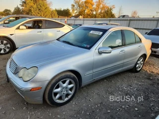 MERCEDES-BENZ C 240