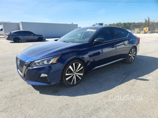NISSAN ALTIMA SR