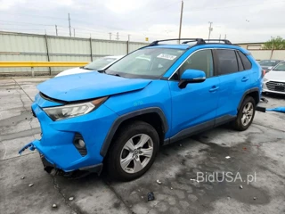 TOYOTA RAV4 XLE