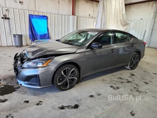 NISSAN ALTIMA SR