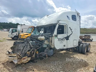 FREIGHTLINER COLUMBIA