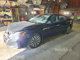 NISSAN ALTIMA SV