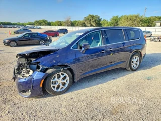 CHRYSLER PACIFICA TOURING PLUS