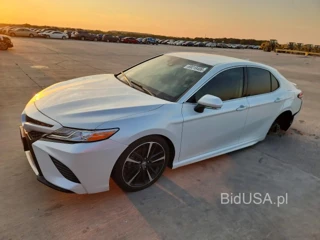 TOYOTA CAMRY XSE