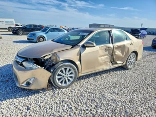 TOYOTA CAMRY XLE