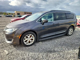 CHRYSLER PACIFICA TOURING L