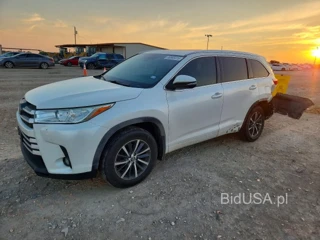 TOYOTA HIGHLANDER XLE