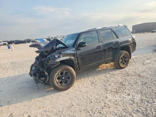 TOYOTA 4RUNNER SR5 PREMIUM