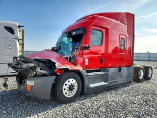 FREIGHTLINER CASCADIA 126