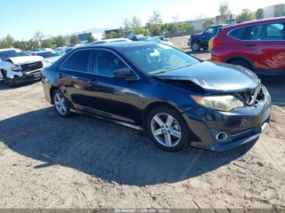 TOYOTA TOYOTA CAMRY SE