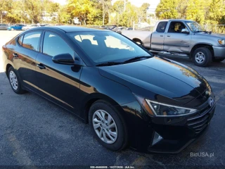 HYUNDAI HYUNDAI ELANTRA SE