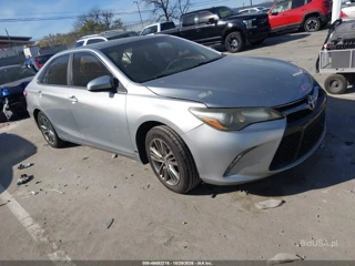 TOYOTA TOYOTA CAMRY SE