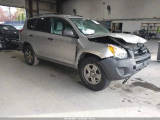 TOYOTA TOYOTA RAV4 BASE V6